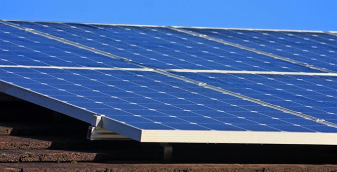 UK solar industry launches new initiative to raise standards image