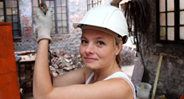NHBC Foundation calls for new campaign to encourage girls into house building image
