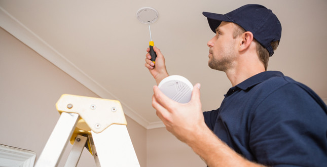 Nearly a third of tenants do not have a CO alarm image