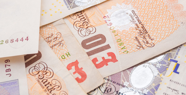 Cash payments could become a thing of the past for plumbers, says the APHC image