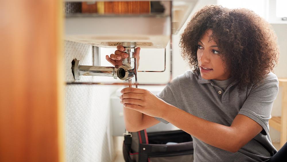 A third of tradeswomen experience discrimination, study finds image