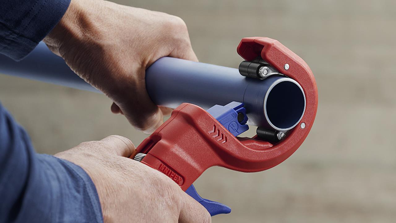 KNIPEX launches DP50 pipe cutter image