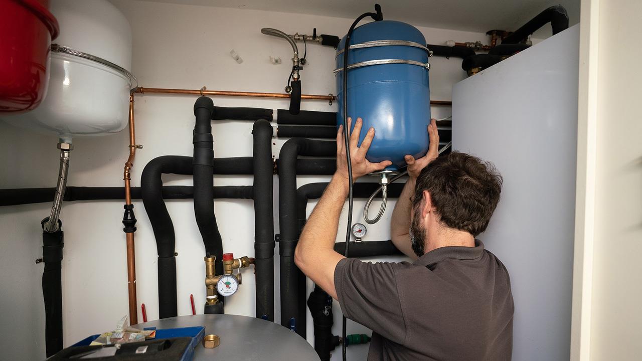 The Renewable Heat Installer Training & Support Scheme launches image