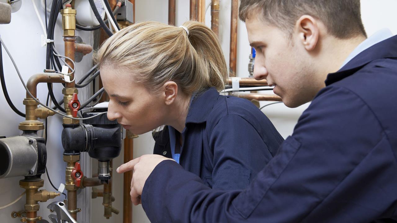 Almost a quarter of plumbing firms looking to hire apprentices in 2021 image