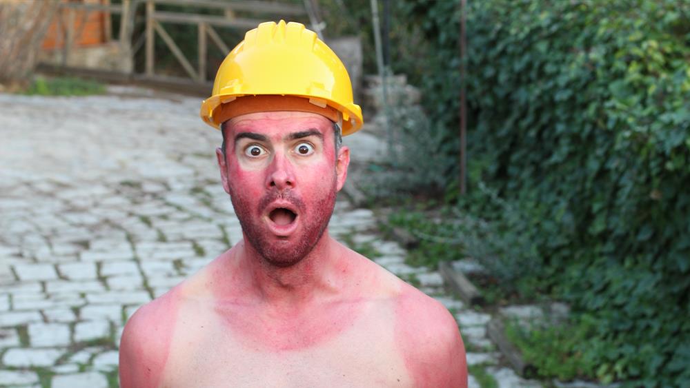 Half of tradespeople worried about sunburn while working outside image