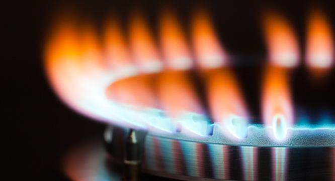 Hertfordshire gas installer jailed for nine months for illegal work image