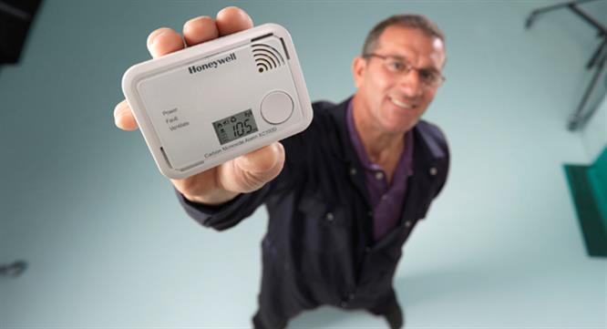 Honeywell calls on installers to spread the word on CO safety image