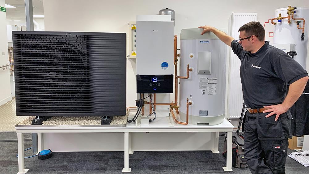 Daikin announces five offers for newly qualified installers  image