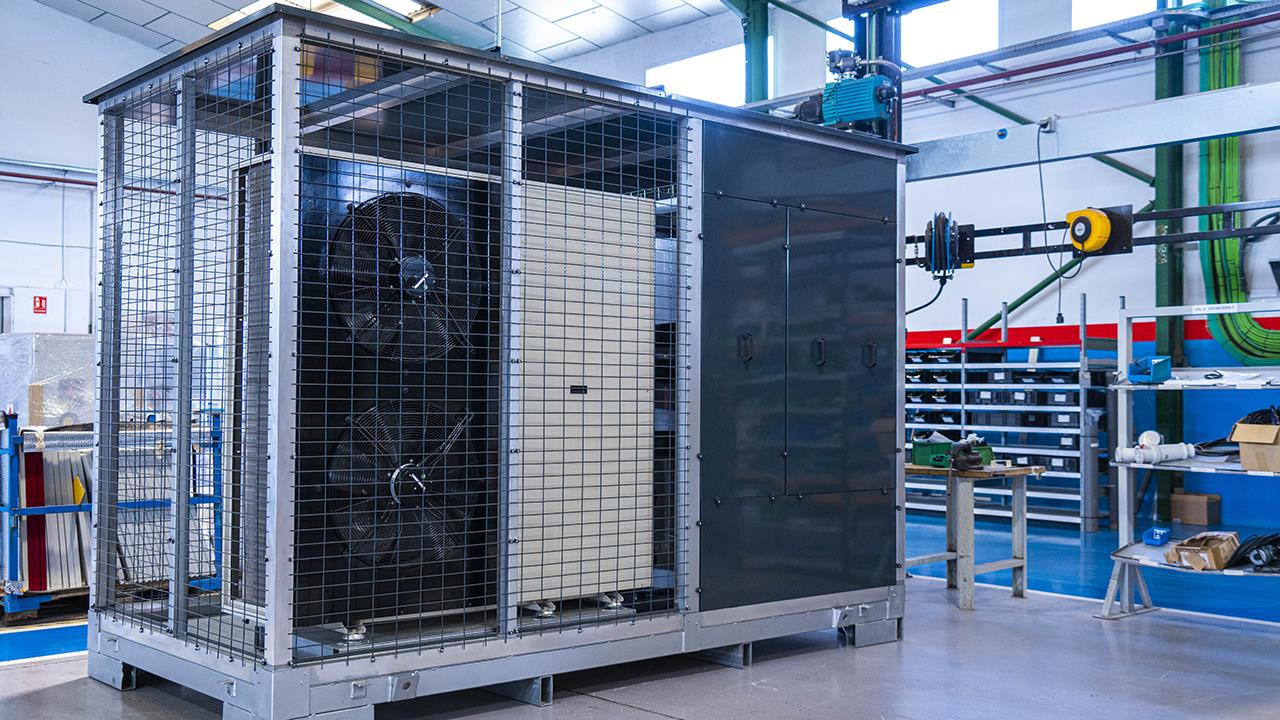 Baxi unveils specialist commercial heat pump facility and new heat pumps image